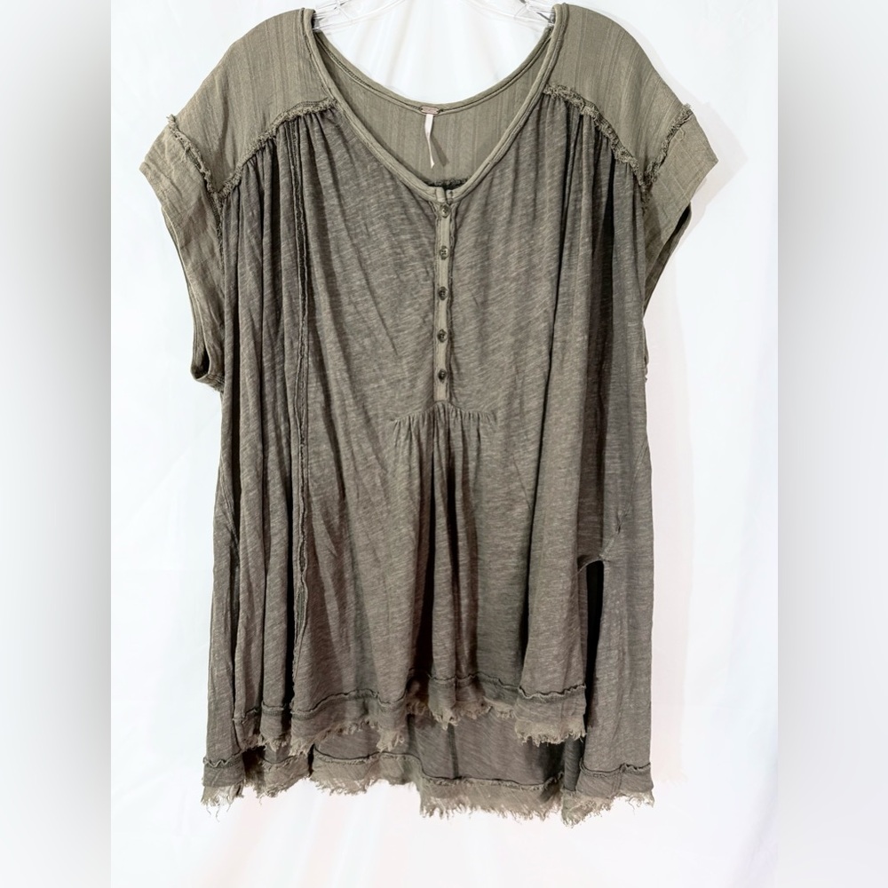 Free People Aster Henley Oversized 1/2 Button Up Jersey T-Shirt With Raw Edges - Picture 7 of 16